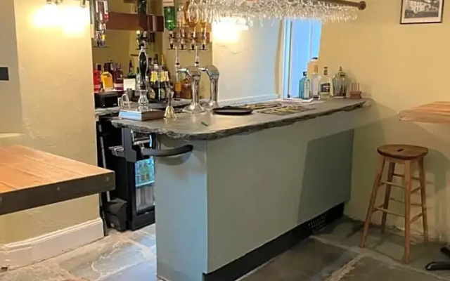 Royal Oak Hotel