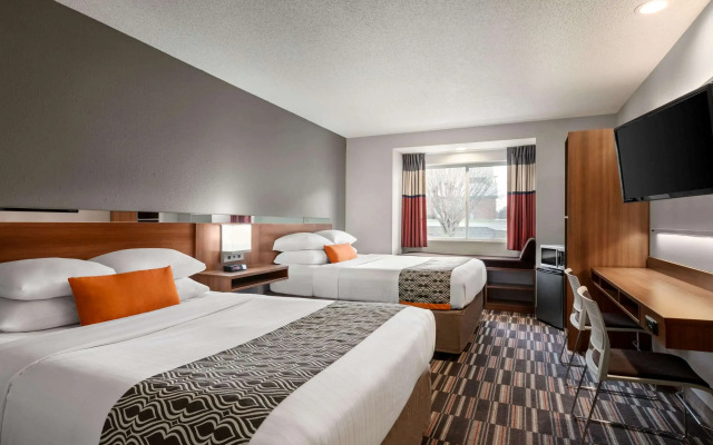 Microtel Inn & Suites by Wyndham Tifton