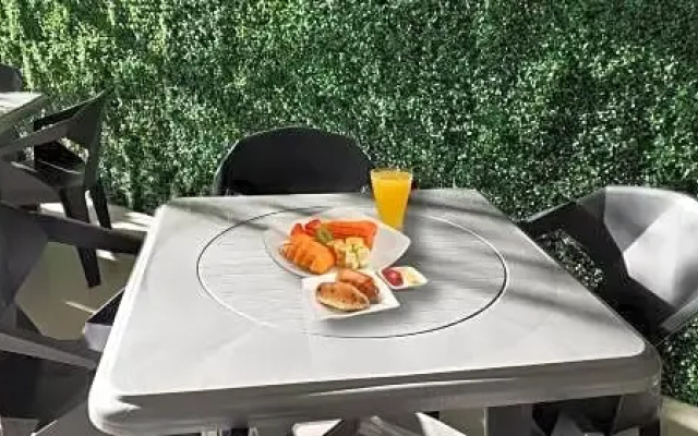Livinn Hotel