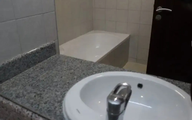 Stunning Studio With Pool And Gym Close To Marina