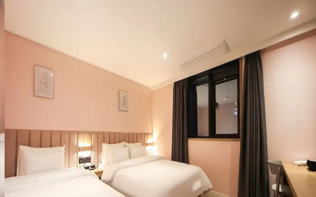 Hotel Lazy Heaven