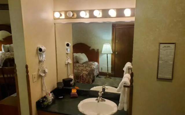 The Historic Bullock Hotel