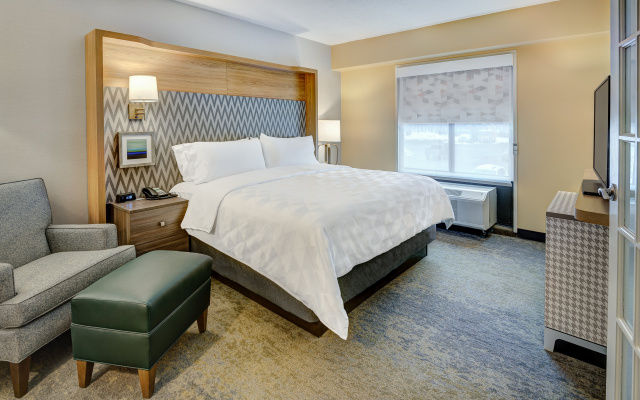 Holiday Inn East Windsor - Cranbury Area by IHG