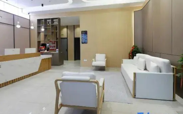 Jasmine Flower Chain Hotel (Zhongxiang Chengtian Road Shop)