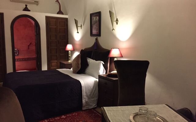 Отель Riad Laora Марракеш комната для гостей