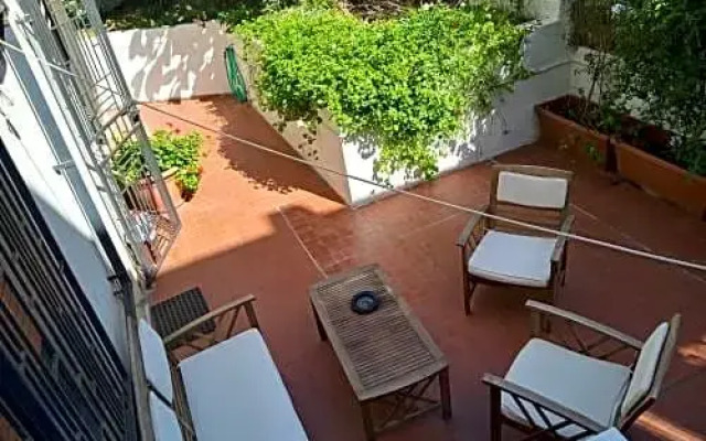 Tzio Roomme