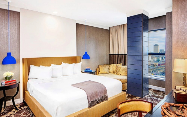 Hutton Hotel