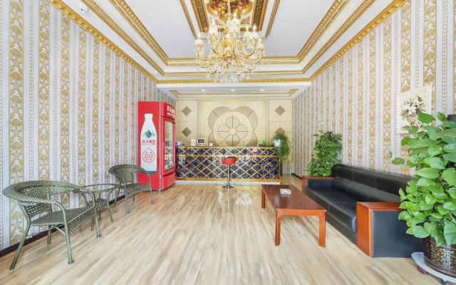 Xinhe Business Hotel