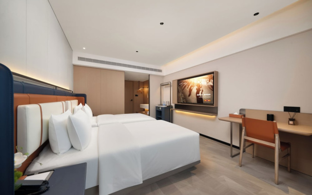 h Crystal Hotel  Xi'an West 2nd  Branch