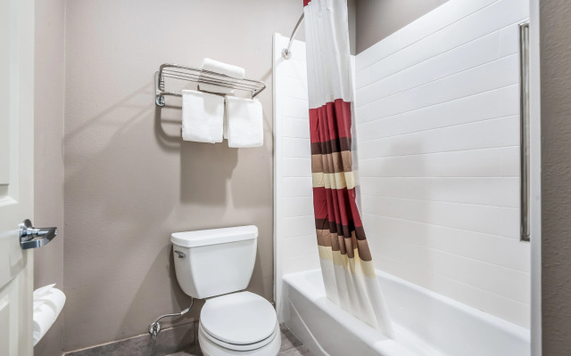 Red Roof Inn Baytown
