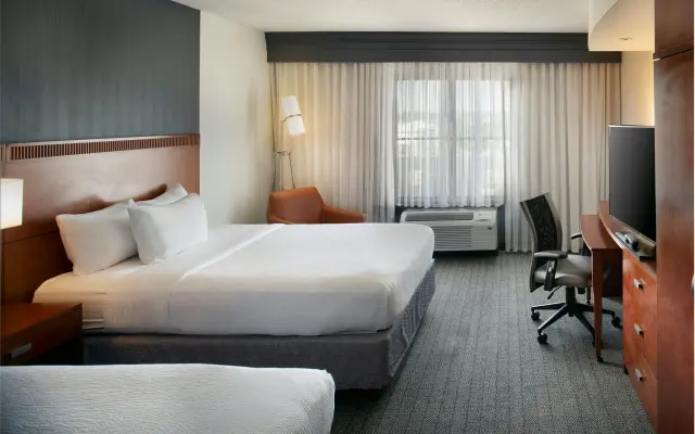 Courtyard by Marriott Collierville