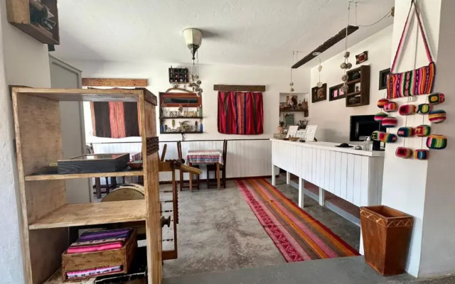 La Colorada Hostal