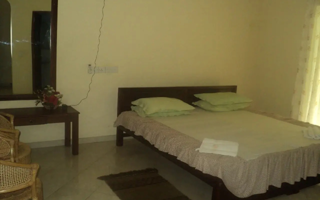 Rundeepa Hotel