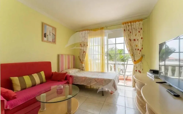 El Médano Apartment With Stunning Pool Views