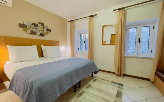 Rooms & Apartments Villa Town Gate