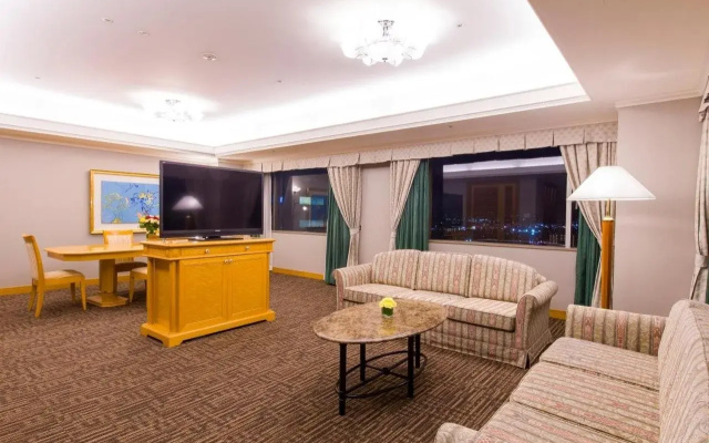The Qube Hotel Chiba