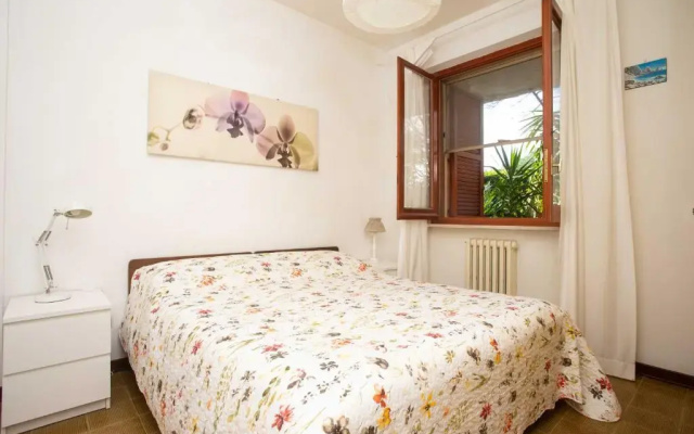N222 - Numana, Delizioso Bilocale Con Portico