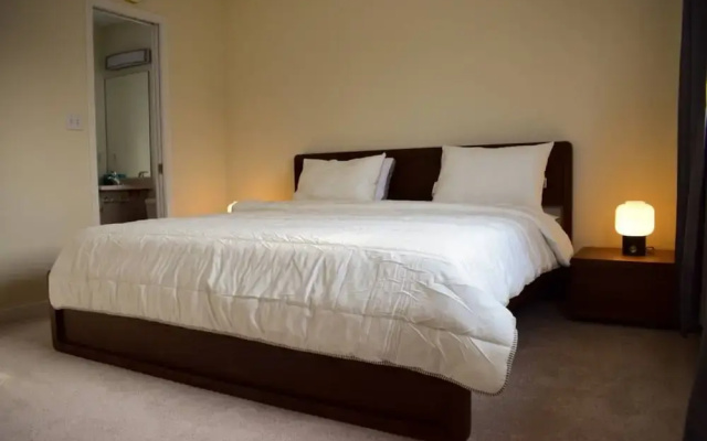Spacious 4 Bedroom Home on Graveley Street