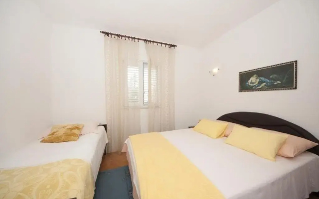 Apartments Sreca - 150m from beach