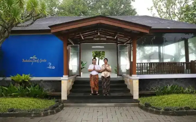 Krakatau Surf Carita
