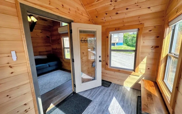 Bmv8 Tiny Home Topline