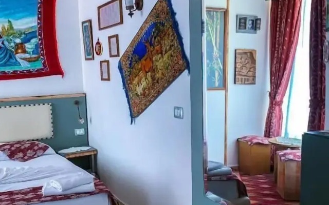 Oda's Room