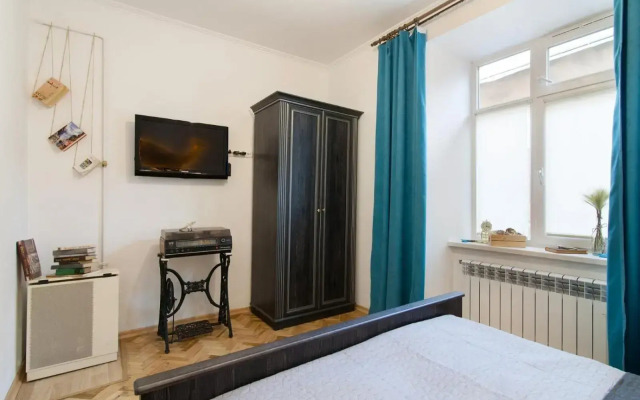 Apartment on Krakivska street