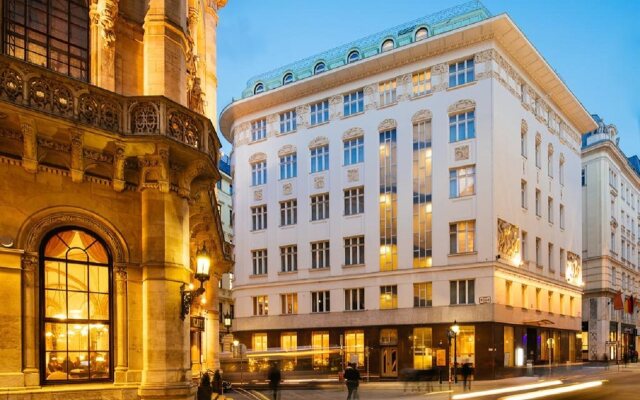 Отель Radisson Blu Style Вена вид на фасад