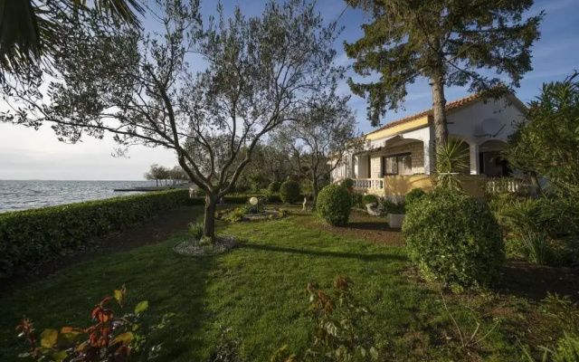 Villa Petar 1 - 10m from sea