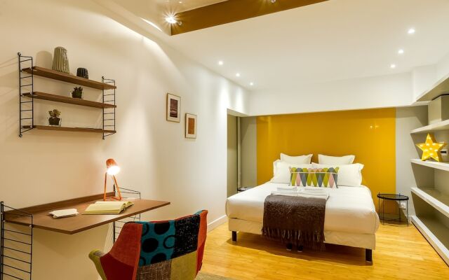 Апартаменты Le Vaugirard - 3 Bedrooms Apartment комната для гостей