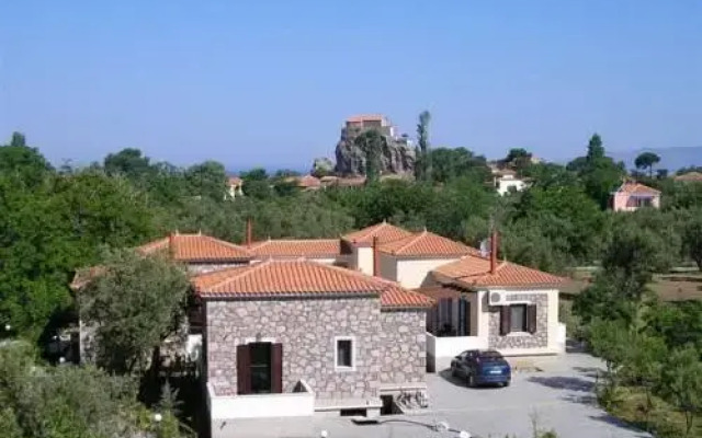 Mousses Houses