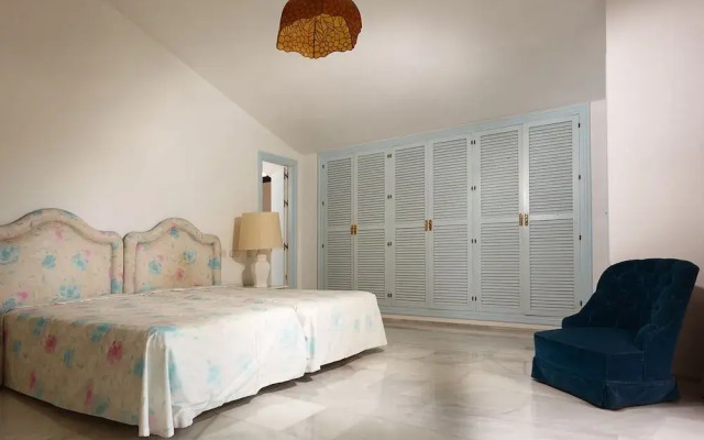 SCH Villa Los Monteros
