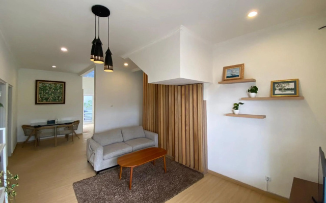Villa Green Apple Batu