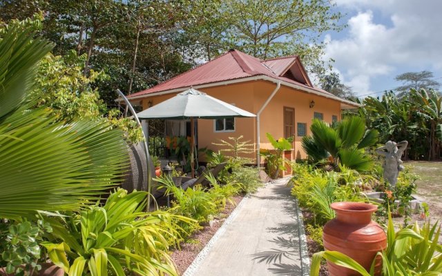 Oceane Self Catering in La Digue, Seychelles from 129$, photos, reviews - zenhotels.com hotel front