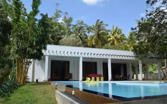 Muthu Nila Villas