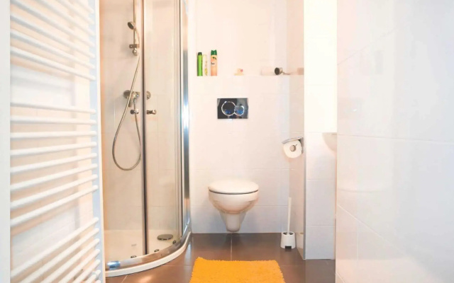 Yellow apartment few steps from metro