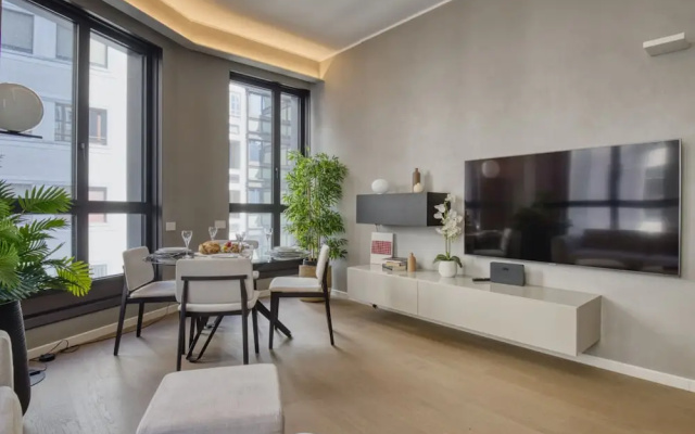 Central Tower S Babila - Elegant 2bdr With Rooftop Terrace