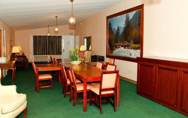 Colony House Motor Lodge