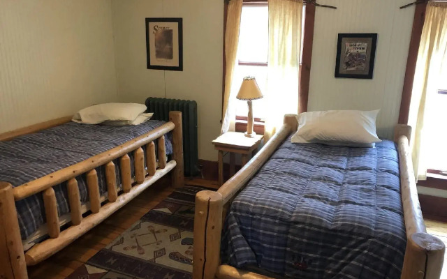 The Woods Inn