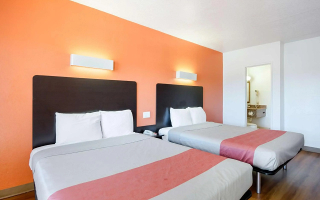 Motel 6 Santa Fe, NM - Downtown