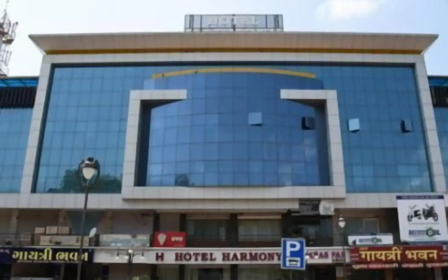 Hotel Harmony by OYO Rooms