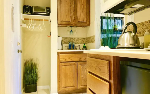 The Tradewinds Condo/Hotel