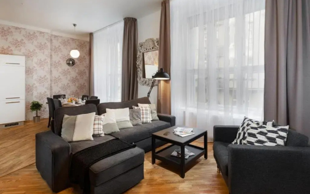 Exclusive Old Town Apartments