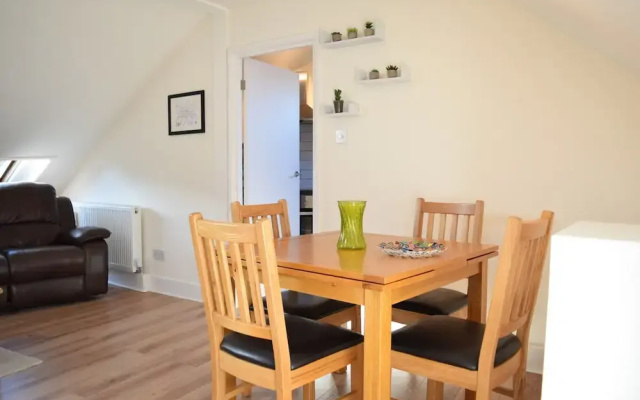 Spacious 1 Bedroom Apartment With Outdoor Terrace