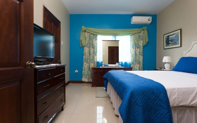 New Kingston Guest Apartment at Inglaterra III