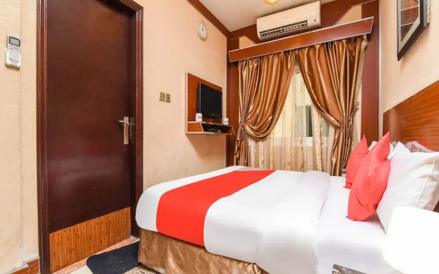 OYO 180 Evin Hotel