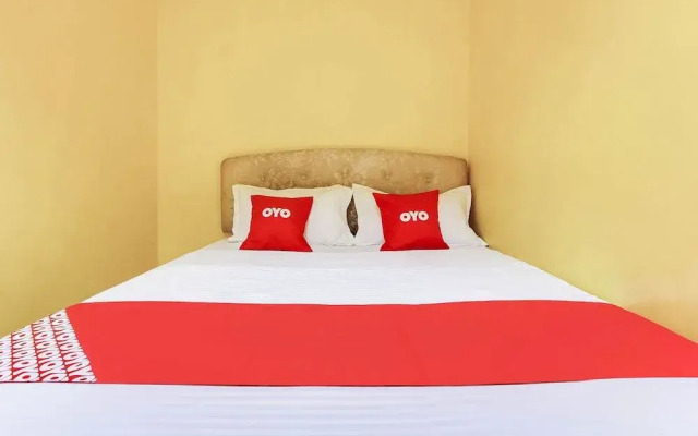 OYO 89406 Lucky Budget Hotel