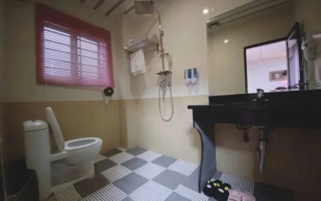 Xin Hu Hotel
