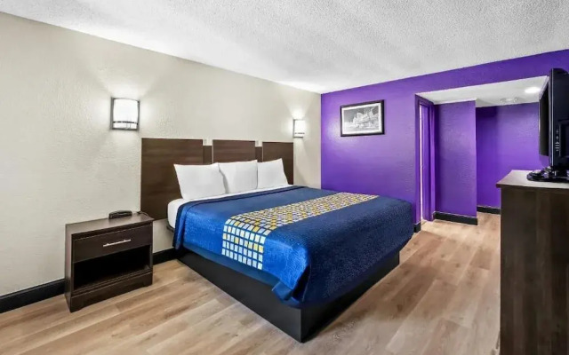 Red Carpet Inn and Suites
