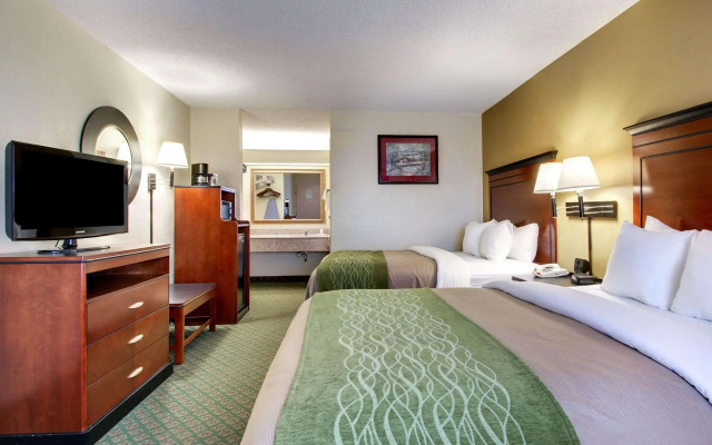 Quality Inn Brookhaven